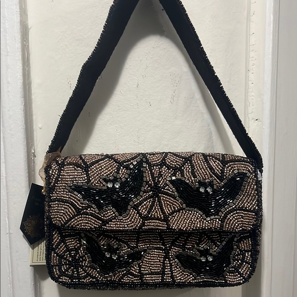 HALLOWEEN BAT TIK TOK VIRAL BEADED BAG NEW - Picture 1 of 6